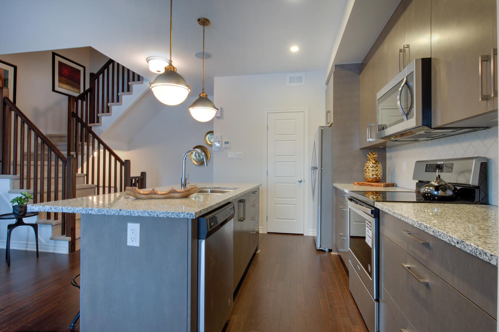 Ashton Kitchen 2 Gallery Townhome