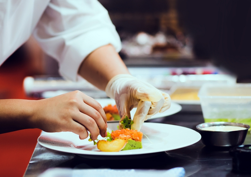 Dining & Local Flavour